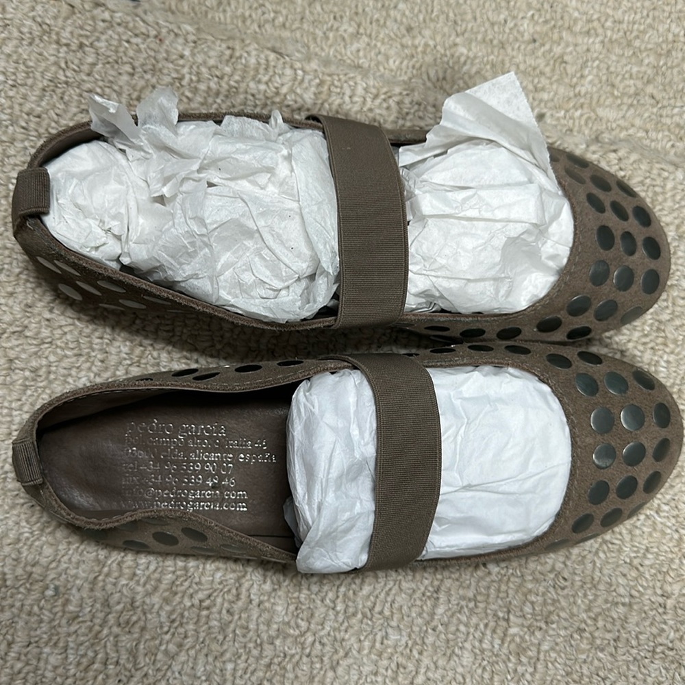 Pedro Garcia Brown Flats with Gray Polka Dots